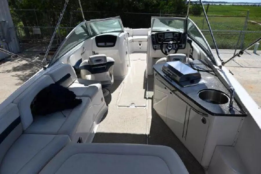 2008 Chaparral 264 Sunesta
