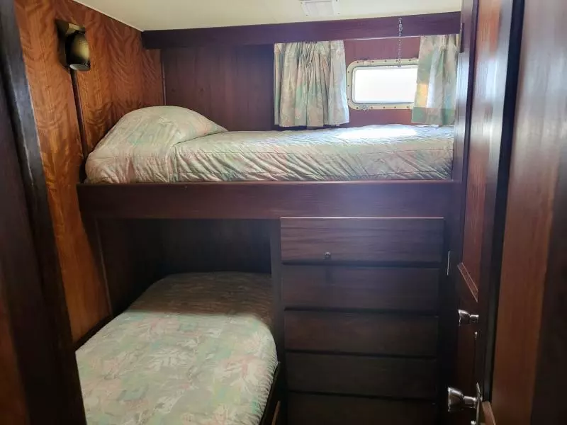 1973 Hatteras 48 Yacht Fish