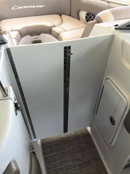 2019 Crownline E275XS