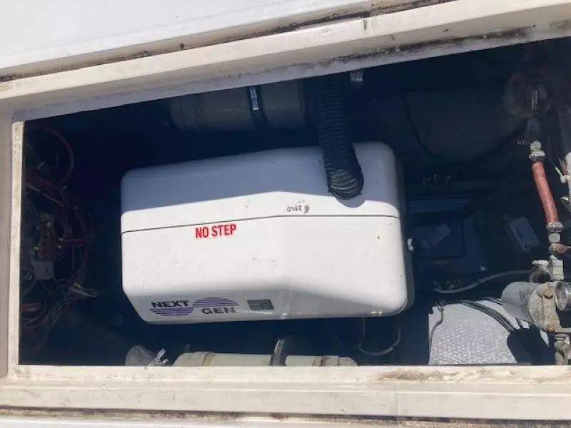 1988 Phoenix FB Cruiser