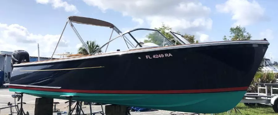 2016 Vanquish 26 Runabout