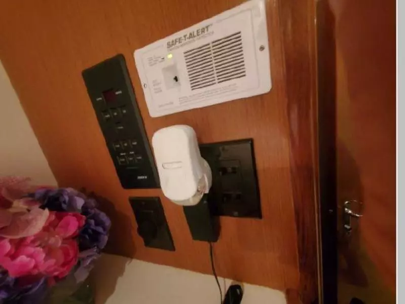 1998 Viking 60 Sport Motor Yacht