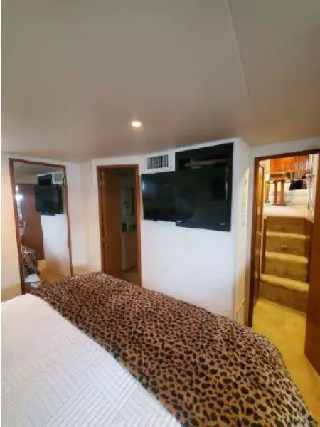 1998 Viking 60 Sport Motor Yacht