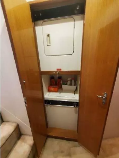 1998 Viking 60 Sport Motor Yacht