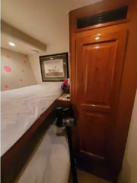 1998 Viking 60 Sport Motor Yacht