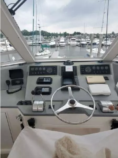 1998 Viking 60 Sport Motor Yacht