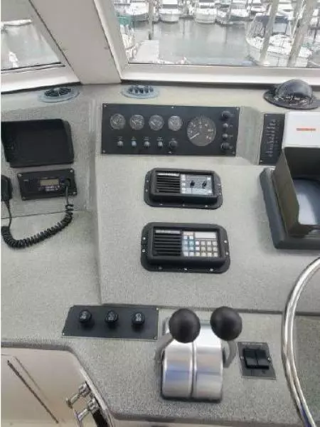 1998 Viking 60 Sport Motor Yacht