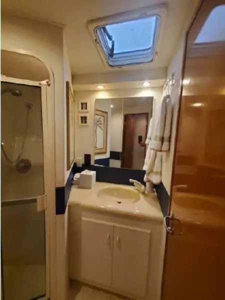 1998 Viking 60 Sport Motor Yacht