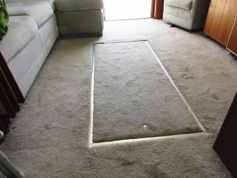 1990 Hatteras 38 Convertible