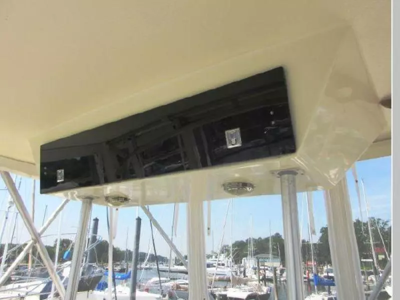 1990 Hatteras 38 Convertible