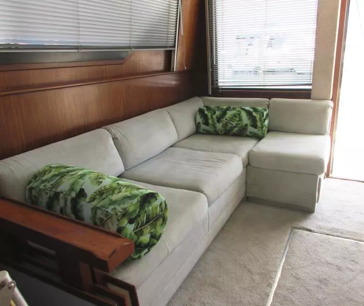 1990 Hatteras 38 Convertible