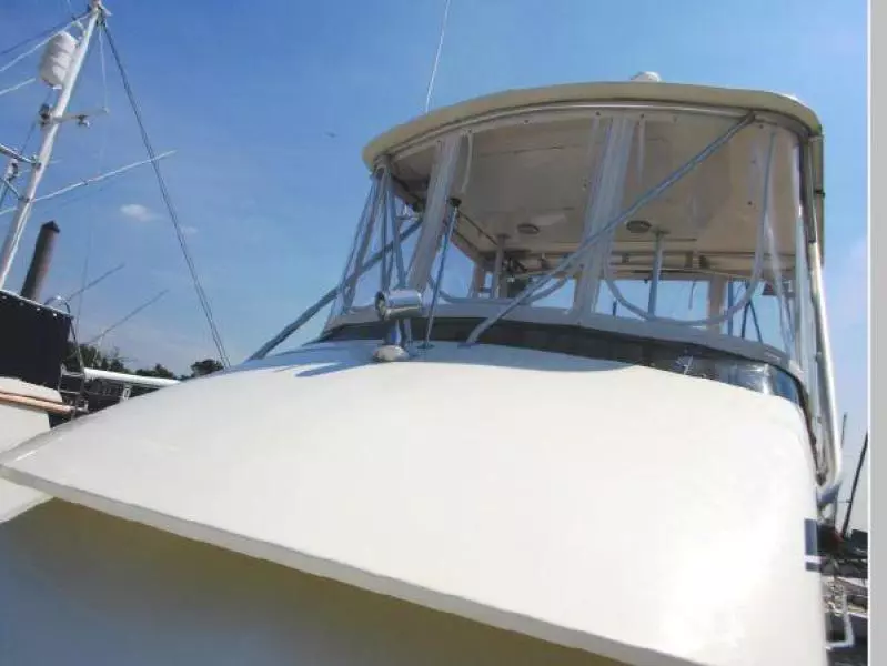 1990 Hatteras 38 Convertible