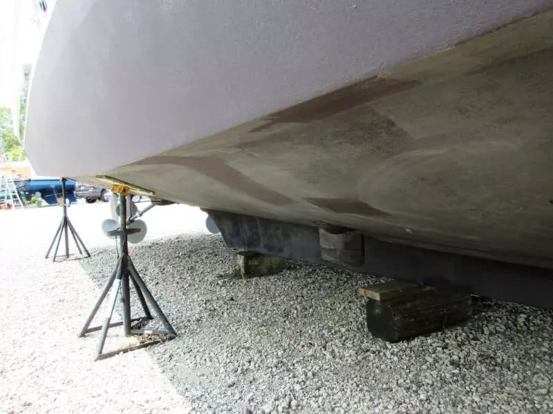 Bottom starboard side, forward