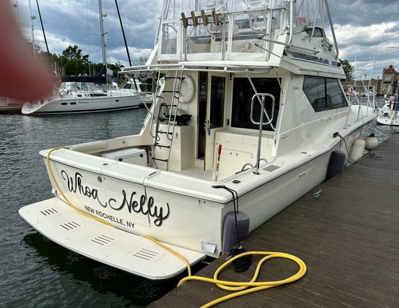 1990 Hatteras 38 Convertible