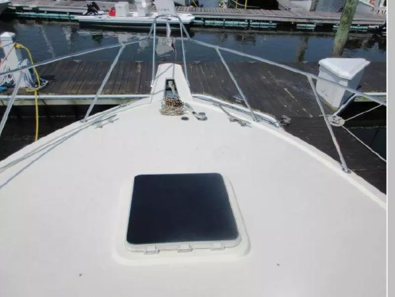 1990 Hatteras 38 Convertible