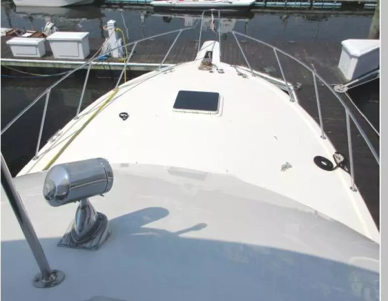 1990 Hatteras 38 Convertible