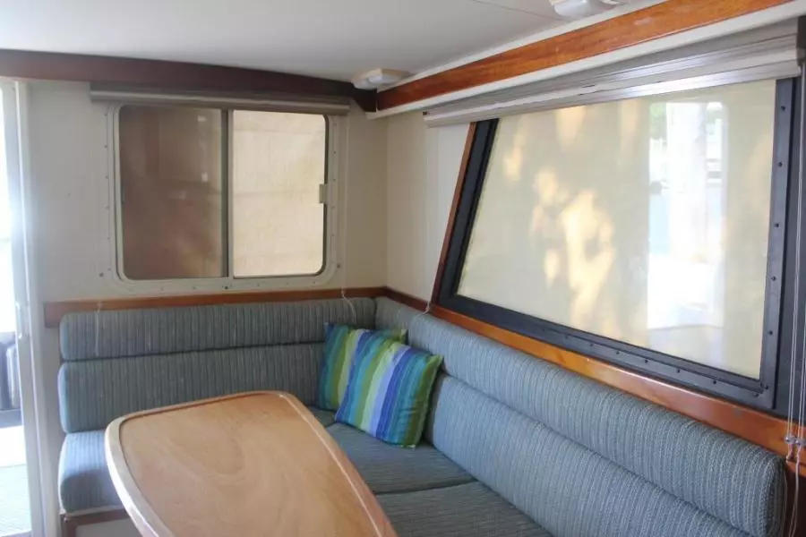 2000 Camano 31 Troll