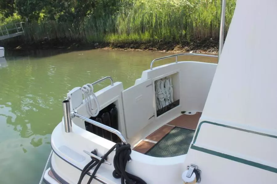 2000 Camano 31 Troll