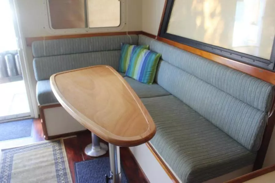 2000 Camano 31 Troll