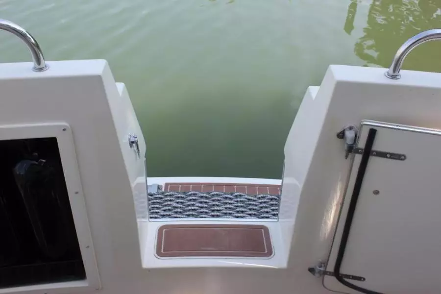 2000 Camano 31 Troll