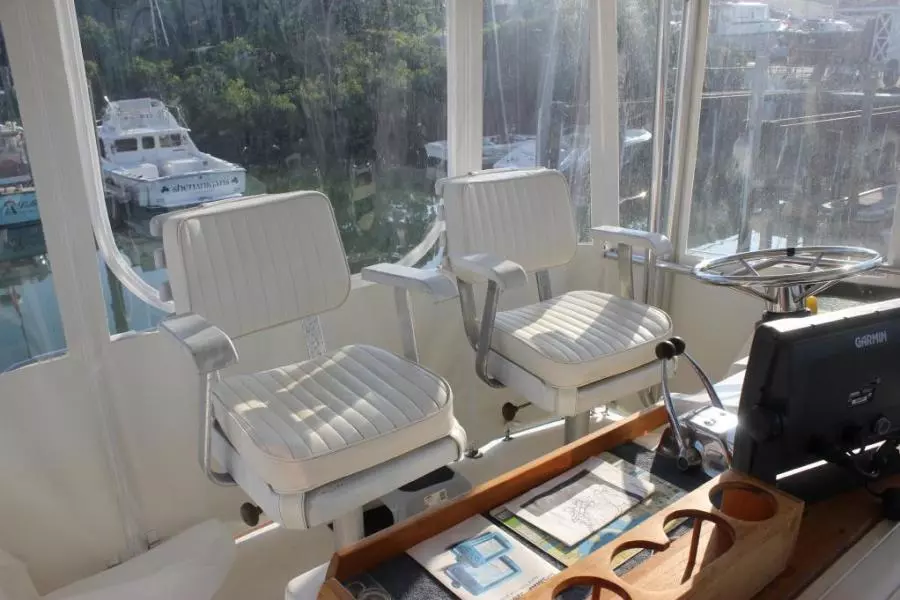 1988 Egg Harbor 33 Flybridge