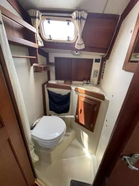 1988 Ericson 28 Sloop