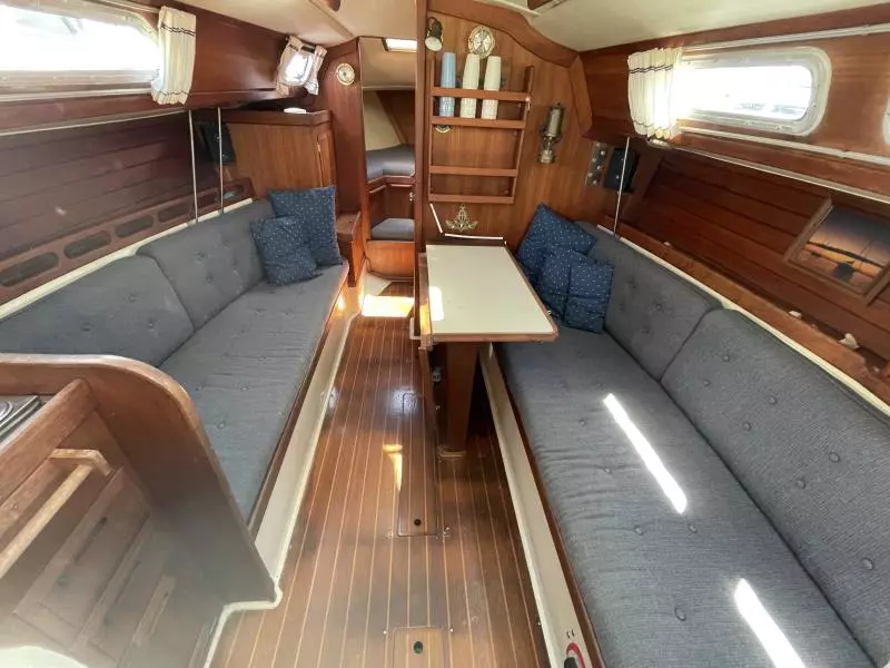 1988 Ericson 28 Sloop