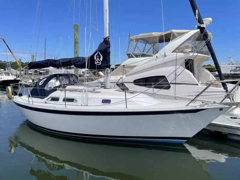 1988 Ericson 28 Sloop