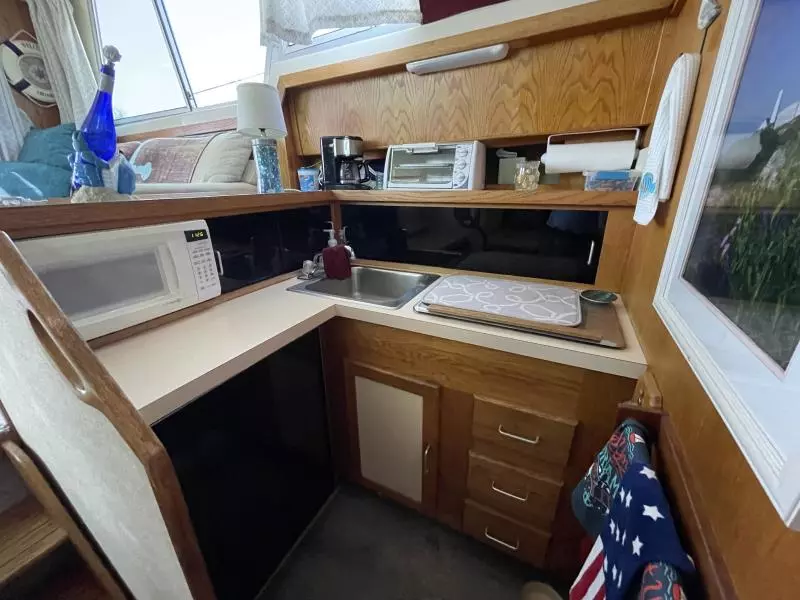 1986 Silverton 34 Convertible