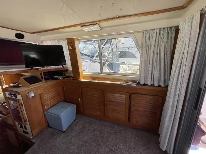 1986 Silverton 34 Convertible