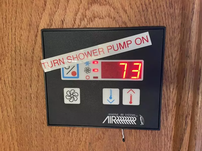 1986 Silverton 34 Convertible