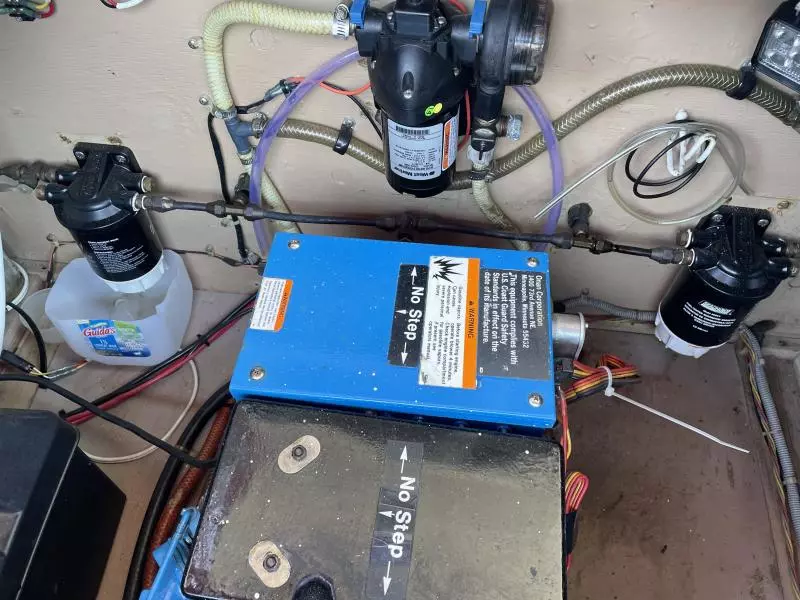 1986 Silverton 34 Convertible