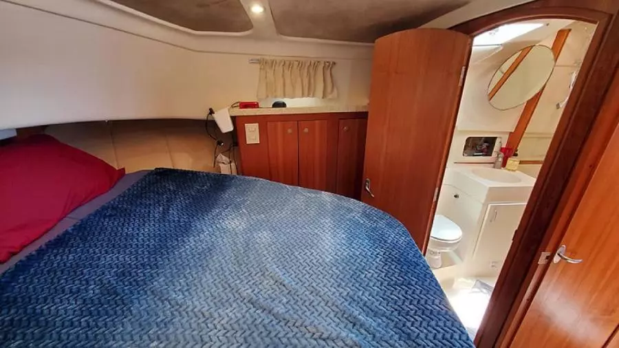 2002 Mainship 390 Trawler