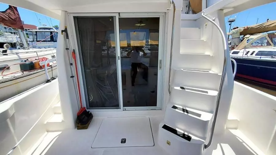 2002 Mainship 390 Trawler