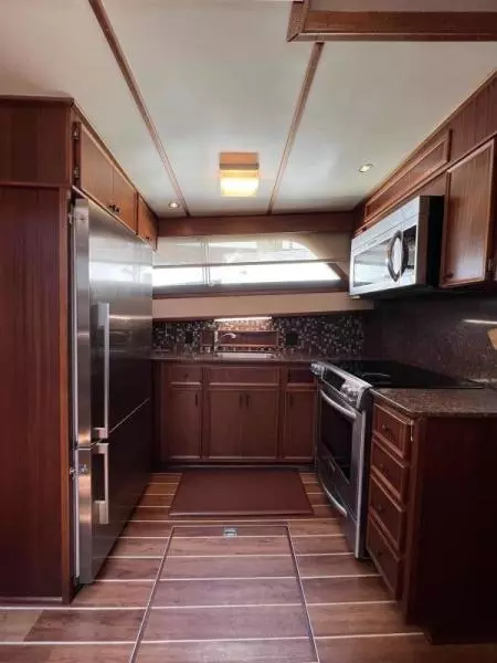 1984 Hatteras 53ED