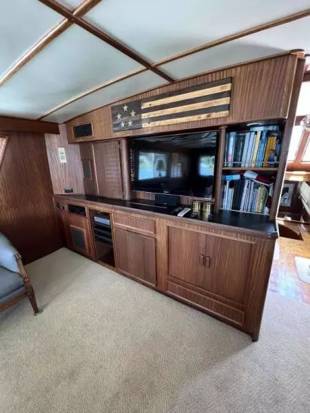 1984 Hatteras 53ED