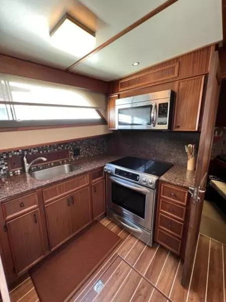 1984 Hatteras 53ED