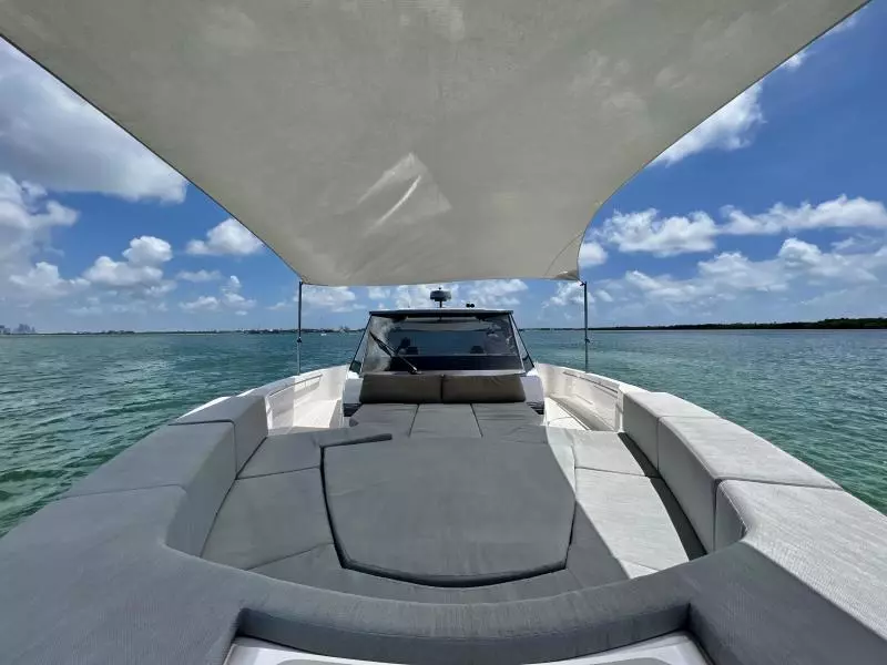 Okean 55 - Bow Seating