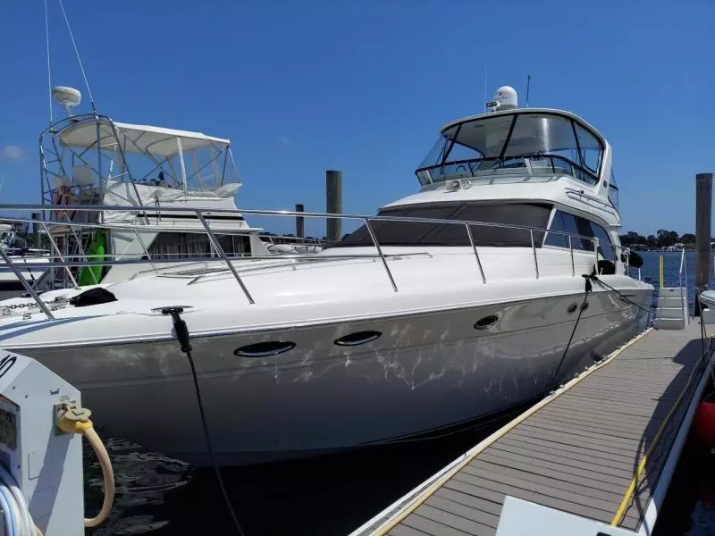 2002 Sea Ray 480 Sedan Bridge