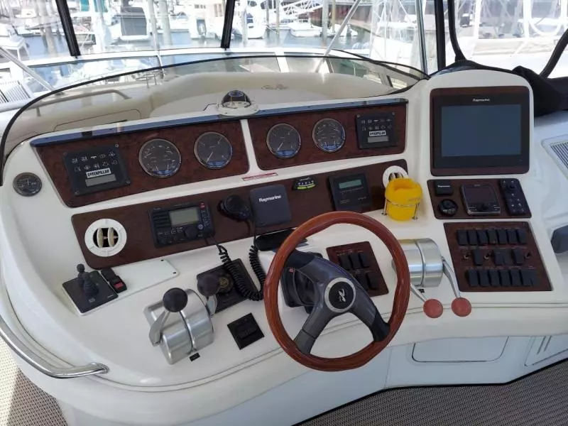 2002 Sea Ray 480 Sedan Bridge