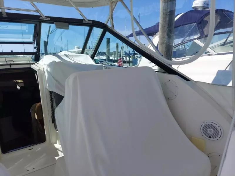 2005 Tiara Yachts 2900 Classic