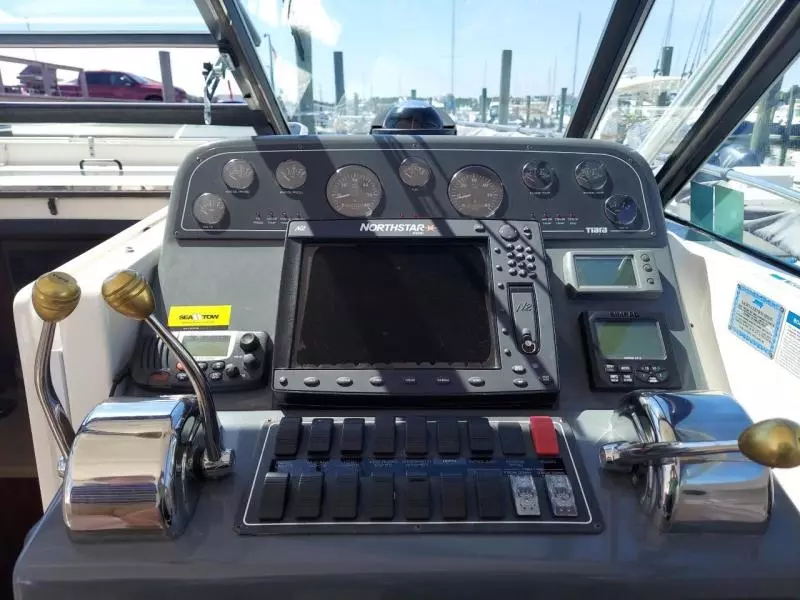 2005 Tiara Yachts 2900 Classic