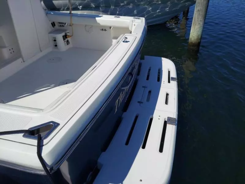 2005 Tiara Yachts 2900 Classic
