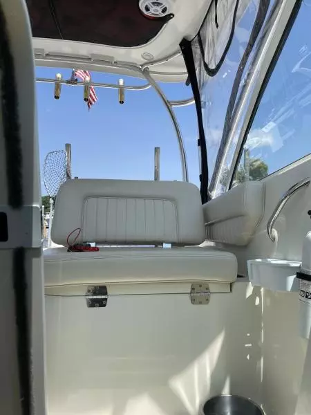 2009 Hydra-Sports Vector 2900