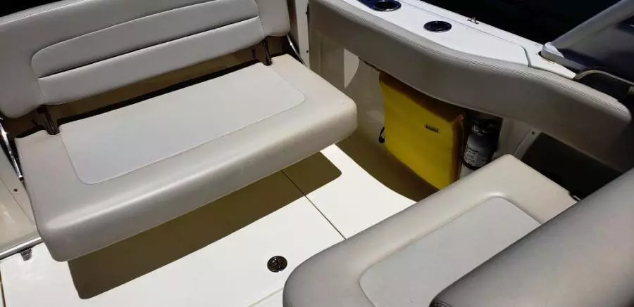 3D.STERN SEAT DOWN (2)