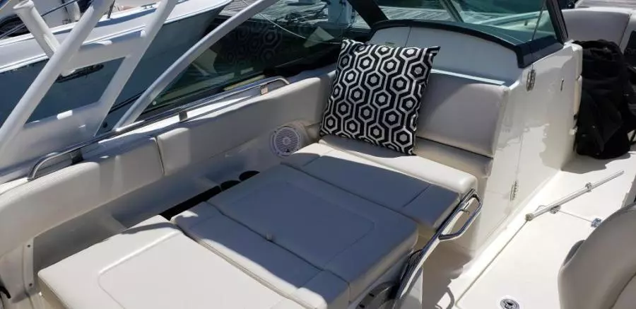 3I. STERN SEATING (2)