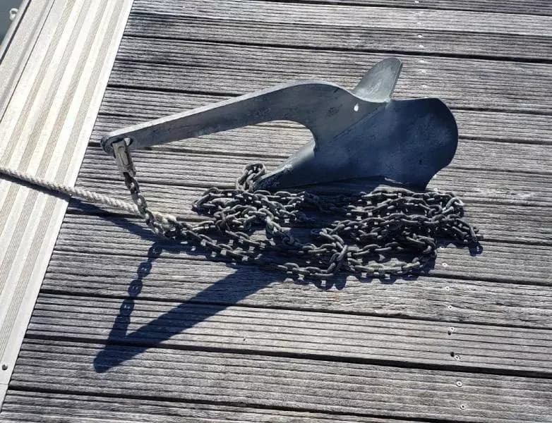 9B. PLOW ANCHOR AND CHAIN (2)