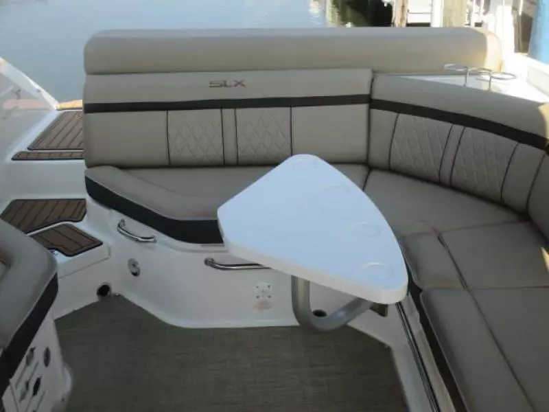 2016 Sea Ray 280 SLX
