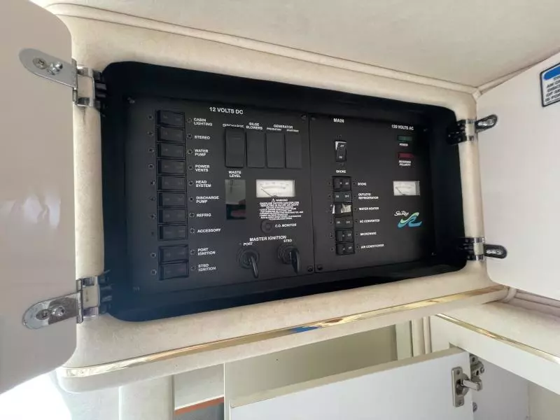 2001 Sea Ray 290 Sundancer