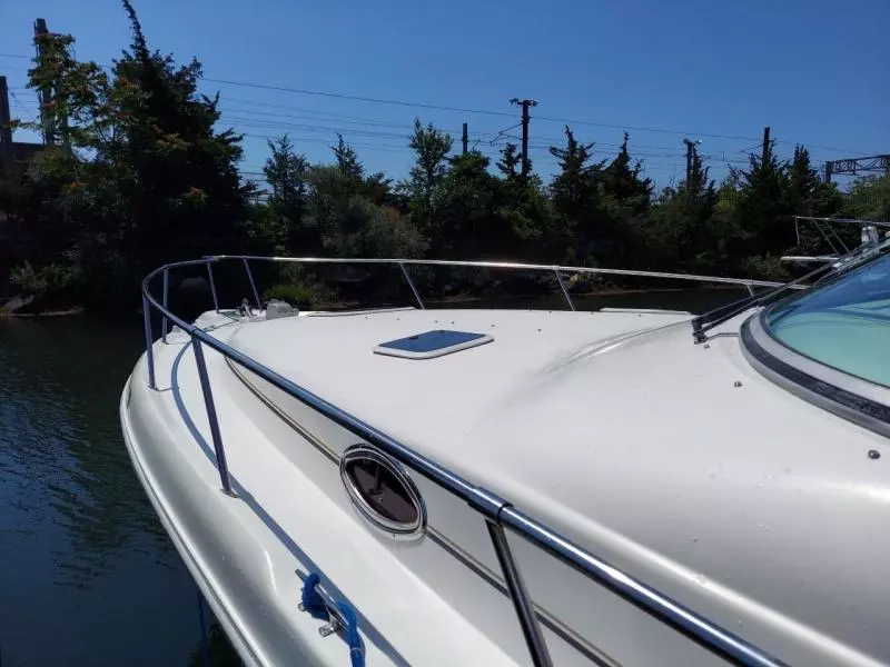 1995 Sea Ray 330 Sundancer
